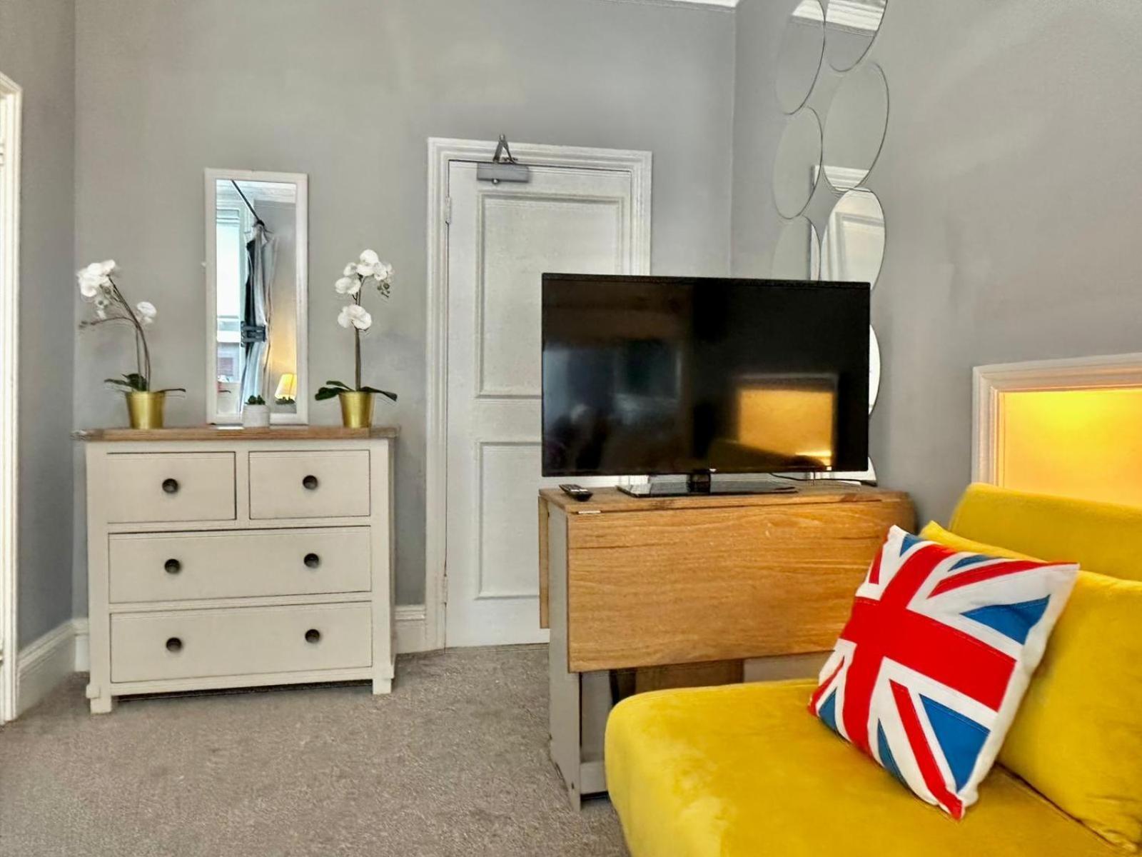 Stay In Edgware Road Guesthouse Лондон Экстерьер фото
